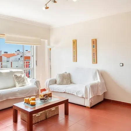 Апартаменты Lovely 2 Bedroom With Terrace In Cascais