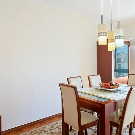 Апартаменты Lovely 2 Bedroom With Terrace In Cascais *