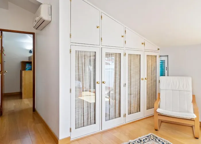 Lovely 2 Bedroom With Terrace In Cascais Daire