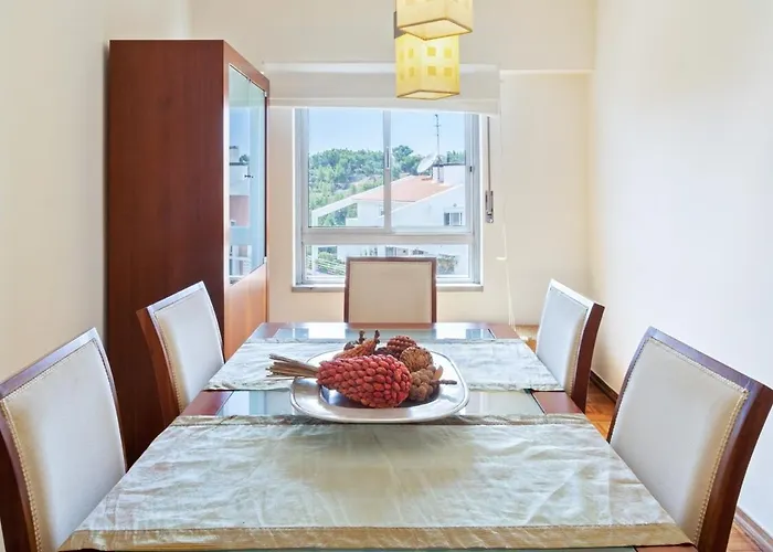 Lovely 2 Bedroom With Terrace In Cascais * Lisbon